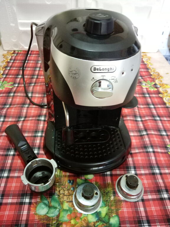 5320531 Macchina caff ec221.B DeLonghi